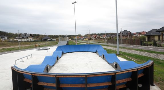 Voie modulaire avec mulds et bandes - pumptrack